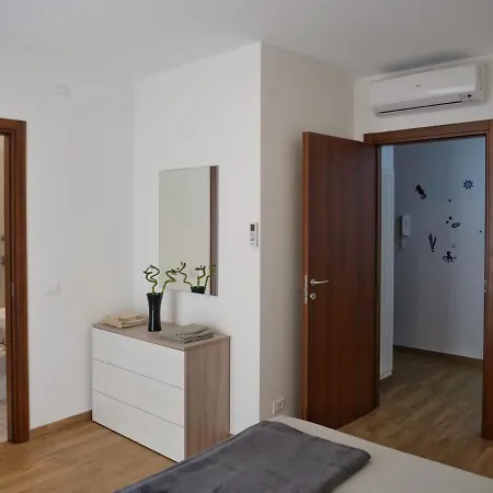 Wind Rose House - Bicamere, Parcheggio Fronte Mare Apartment